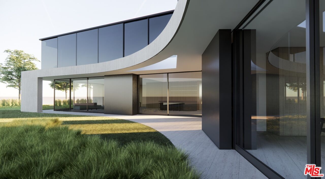 Backyard, Exterior, Facade, Modern