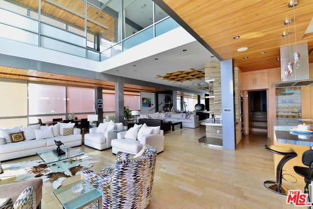 Dining room, Interior, Kitchen, Living room, Pendant Lights, Recessed Lighting, Wooden Ceilings, Wood Texture Flooring