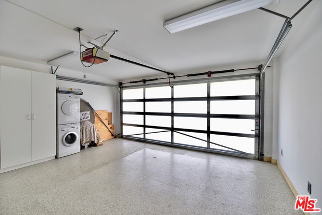 Garage, Interior, Washer