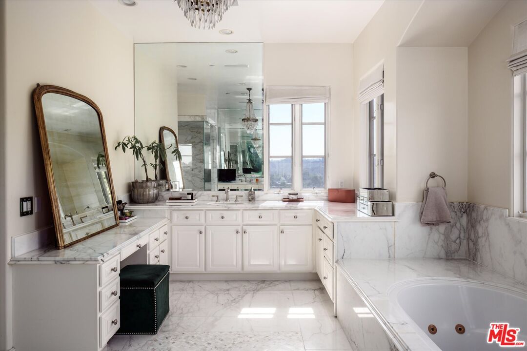 Bathroom, Dual Sink Vanities, Interior, Marble, Recessed Lighting