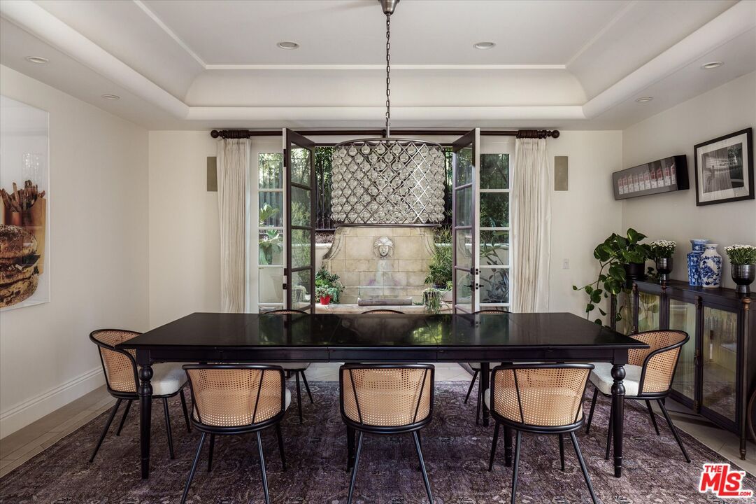 Dining room, Interior, Pendant Lights, Recessed Lighting