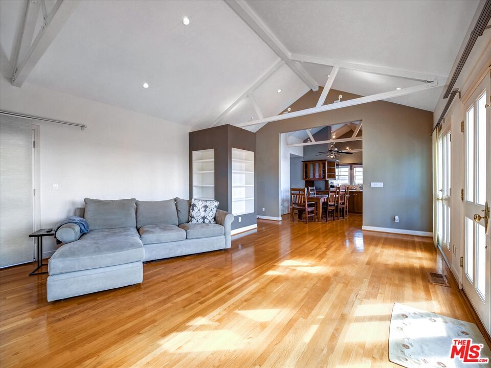 Dining room, Interior, Living room, Recessed Lighting, Wood Texture Flooring