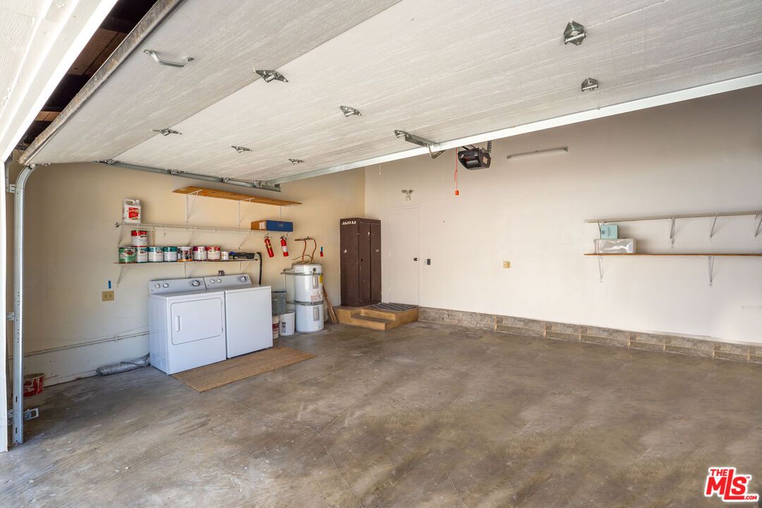 Garage, Interior, Washer