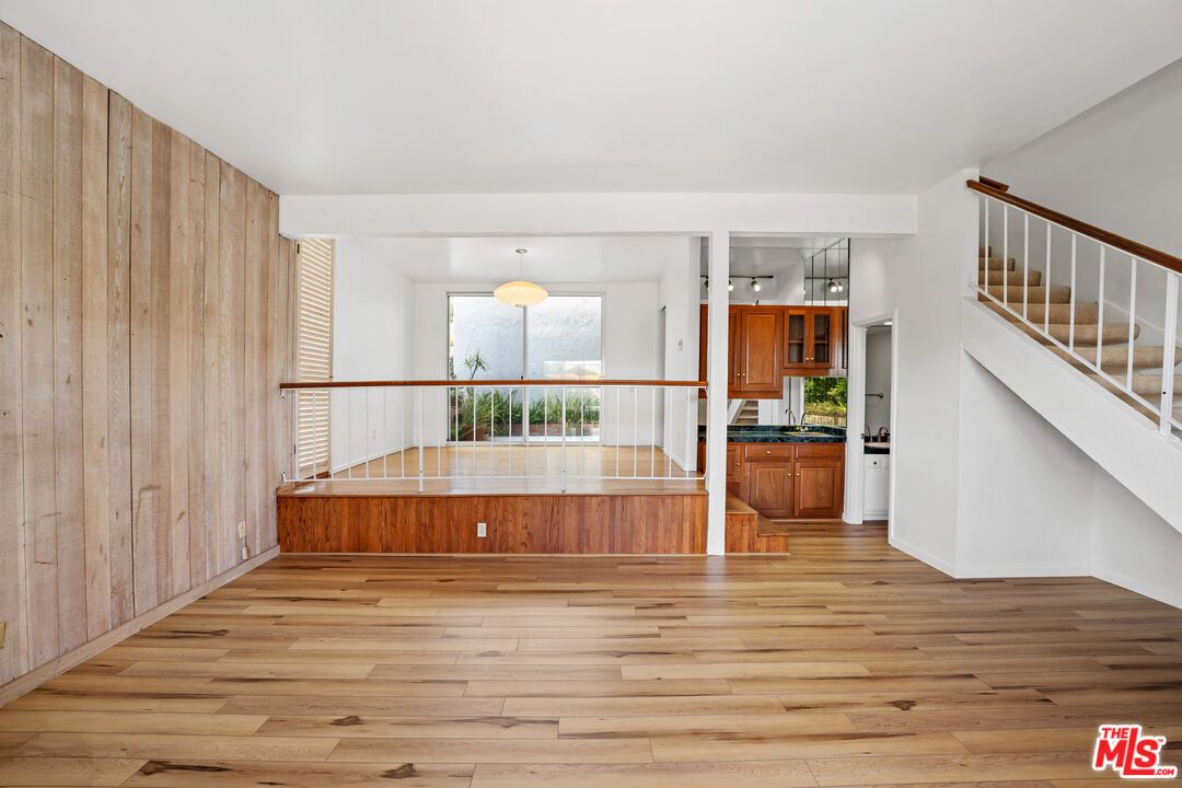 Interior, Kitchen, Pendant Lights, Wood Texture Flooring