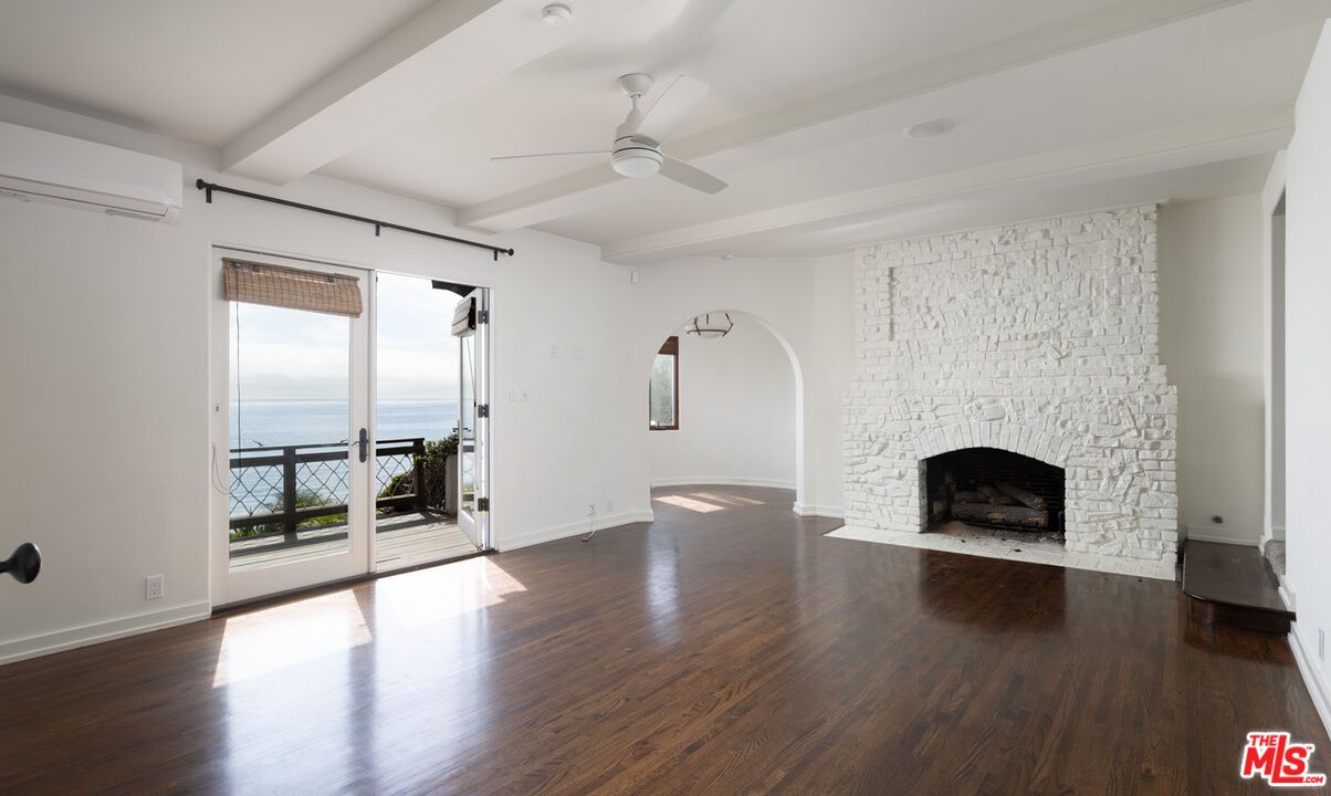 Empty room, Fireplace, Interior, Water, Wood Texture Flooring