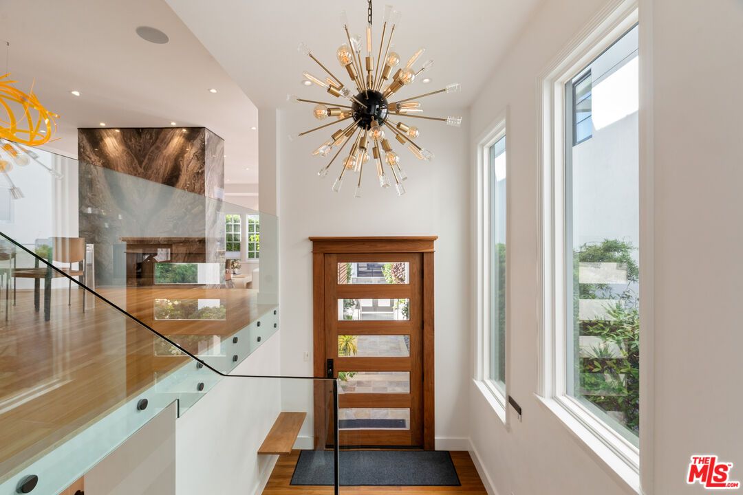 Interior, Pendant Lights, Recessed Lighting, Wood Texture Flooring