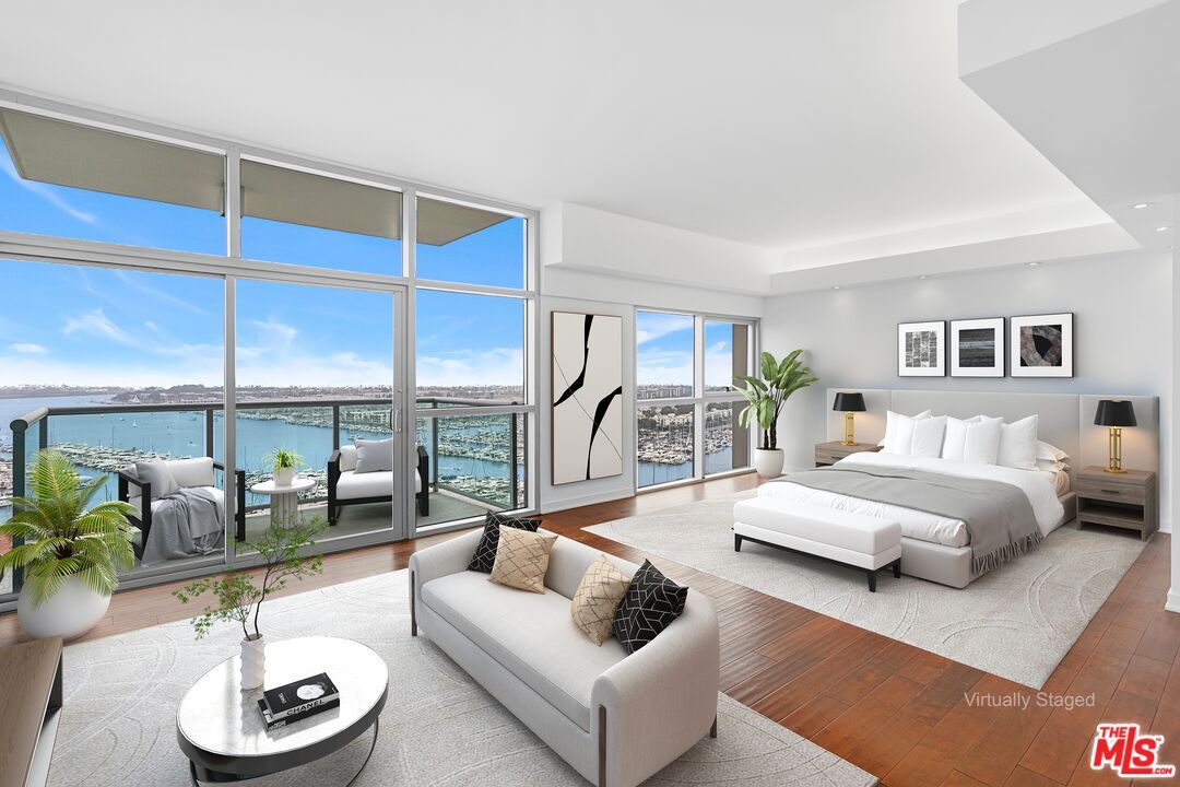 Bedroom, Interior, Recessed Lighting, Water, Wood Texture Flooring