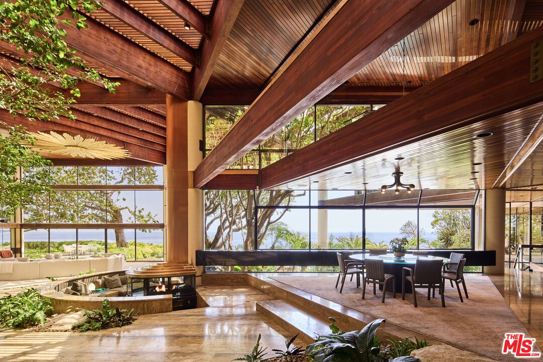 Dining room, Interior, Living room, Water, Wooden Beams, Wooden Ceilings