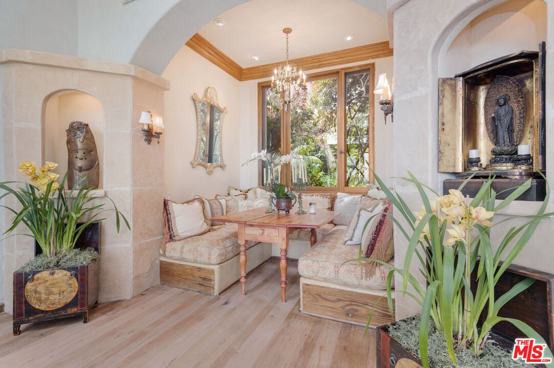 Chandelier, Interior, Recessed Lighting, Wood Texture Flooring