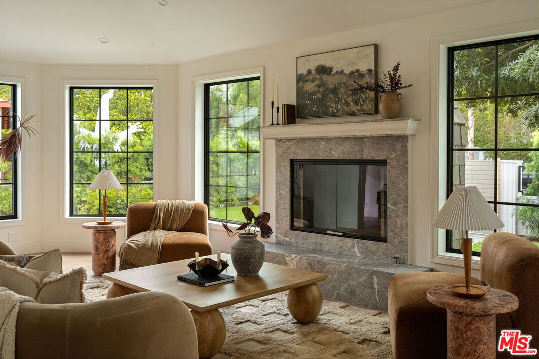 Fireplace, Interior, Living room, Recessed Lighting