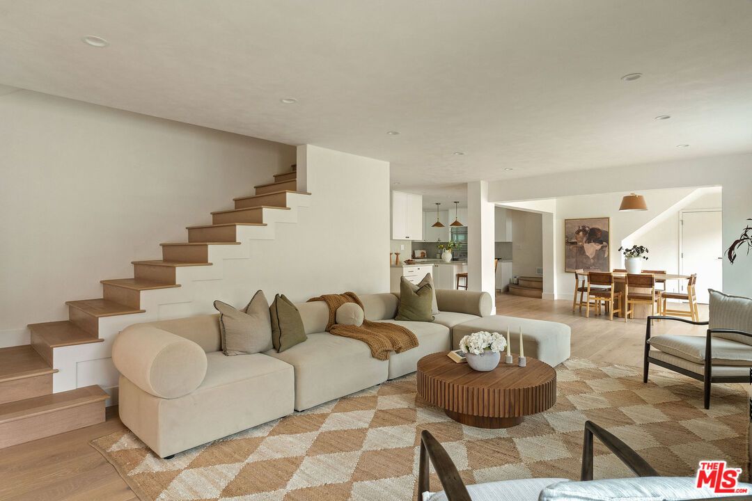 Dining room, Interior, Kitchen, Living room, Pendant Lights, Recessed Lighting, Wood Texture Flooring