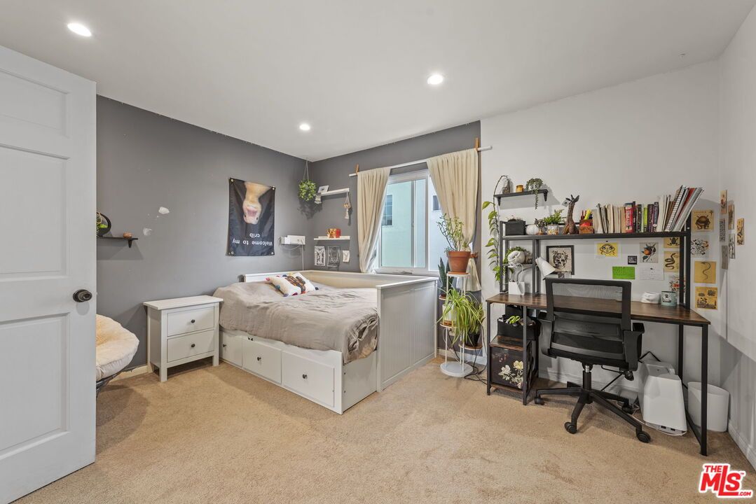 Bedroom, Home Office, Interior, Recessed Lighting