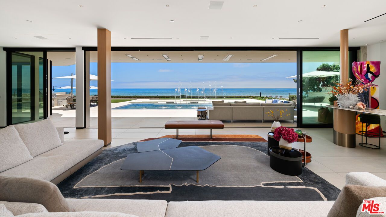 Interior, Living room, Recessed Lighting, Water