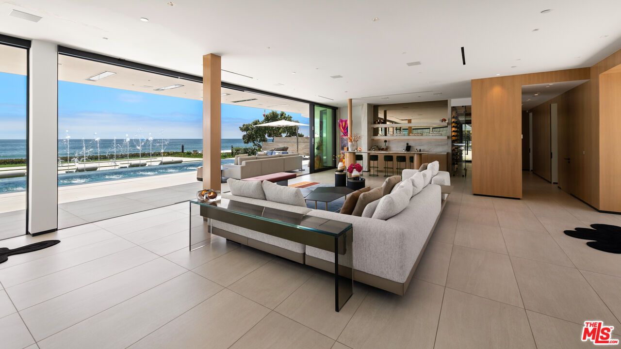 Interior, Living room, Recessed Lighting, Water