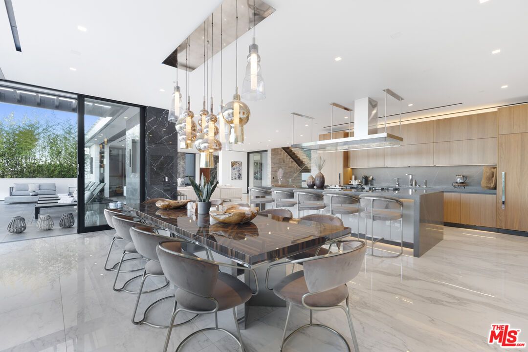 Dining room, Interior, Kitchen, Marble, Pendant Lights, Recessed Lighting, Stainless Steel Appliances