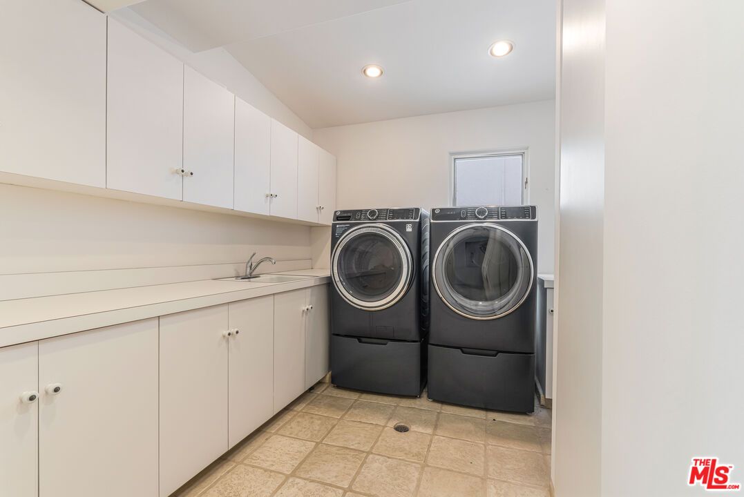 Interior, Recessed Lighting, Washer
