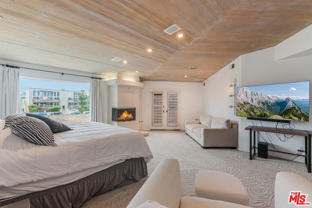 Bedroom, Fireplace, Interior, Recessed Lighting, Wooden Ceilings