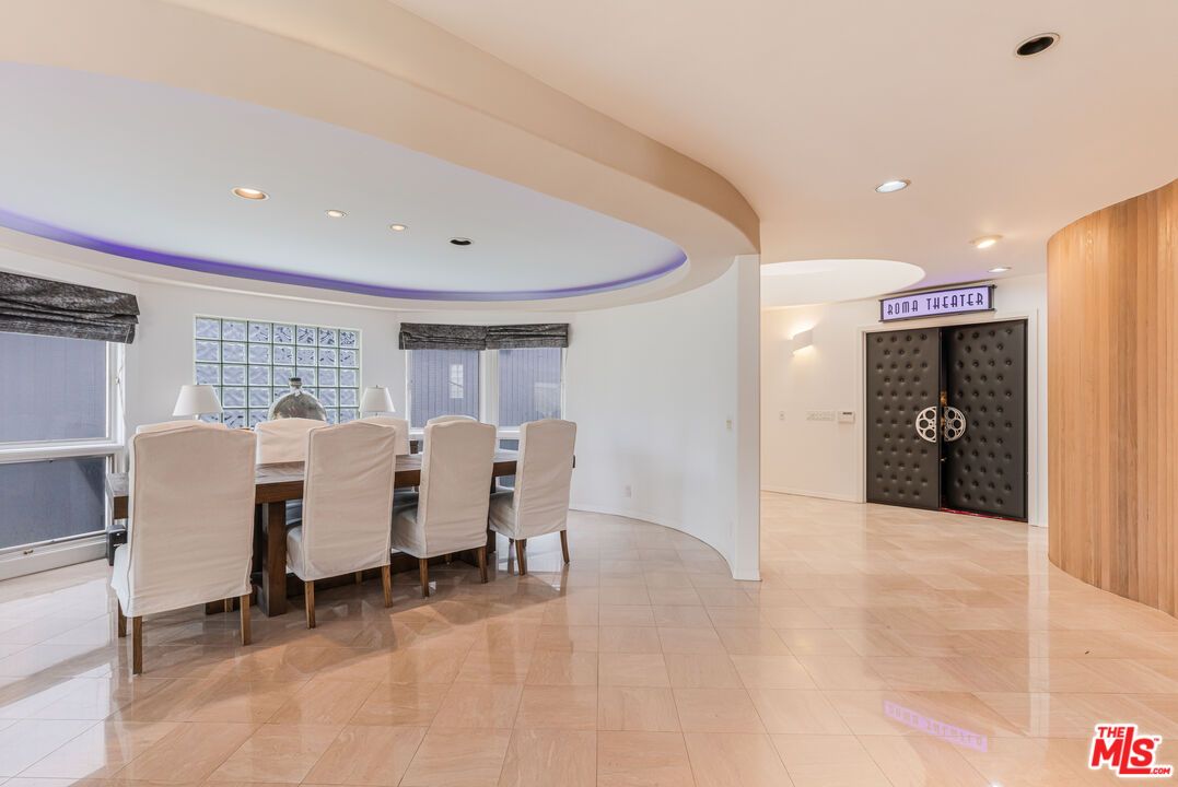 Dining room, Interior, Recessed Lighting