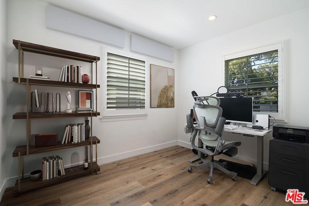 Home Office, Interior, Recessed Lighting, Wood Texture Flooring