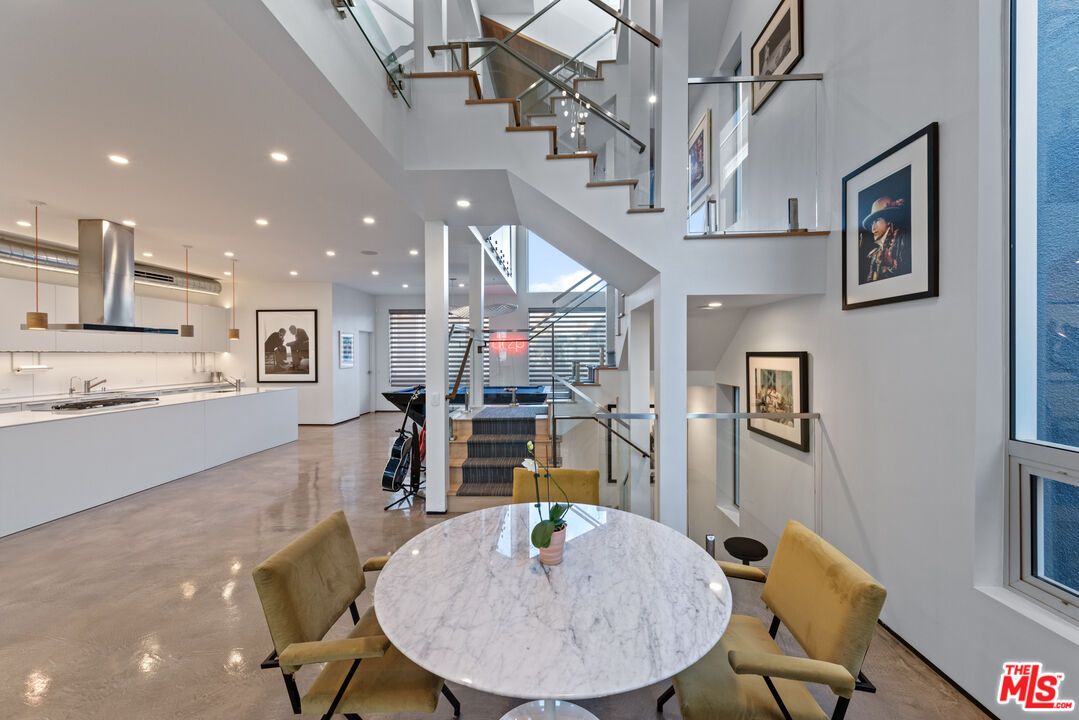 Dining room, Interior, Kitchen, Pendant Lights, Recessed Lighting, Stainless Steel Appliances