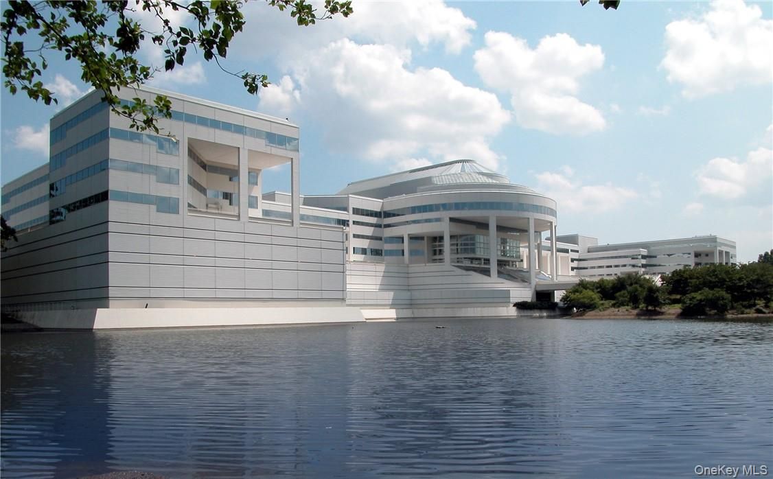 Exterior, Facade, None