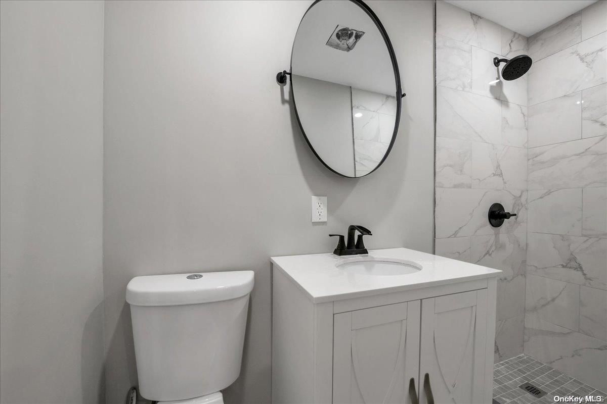 Bathroom, Interior, Marble Walls