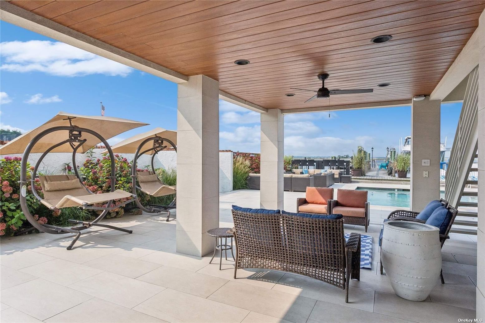 Exterior, Pool, Water