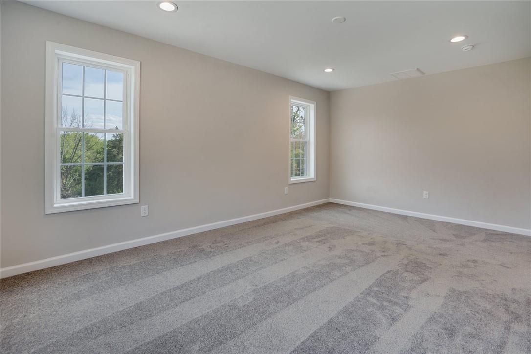 Empty room, Interior, Recessed Lighting