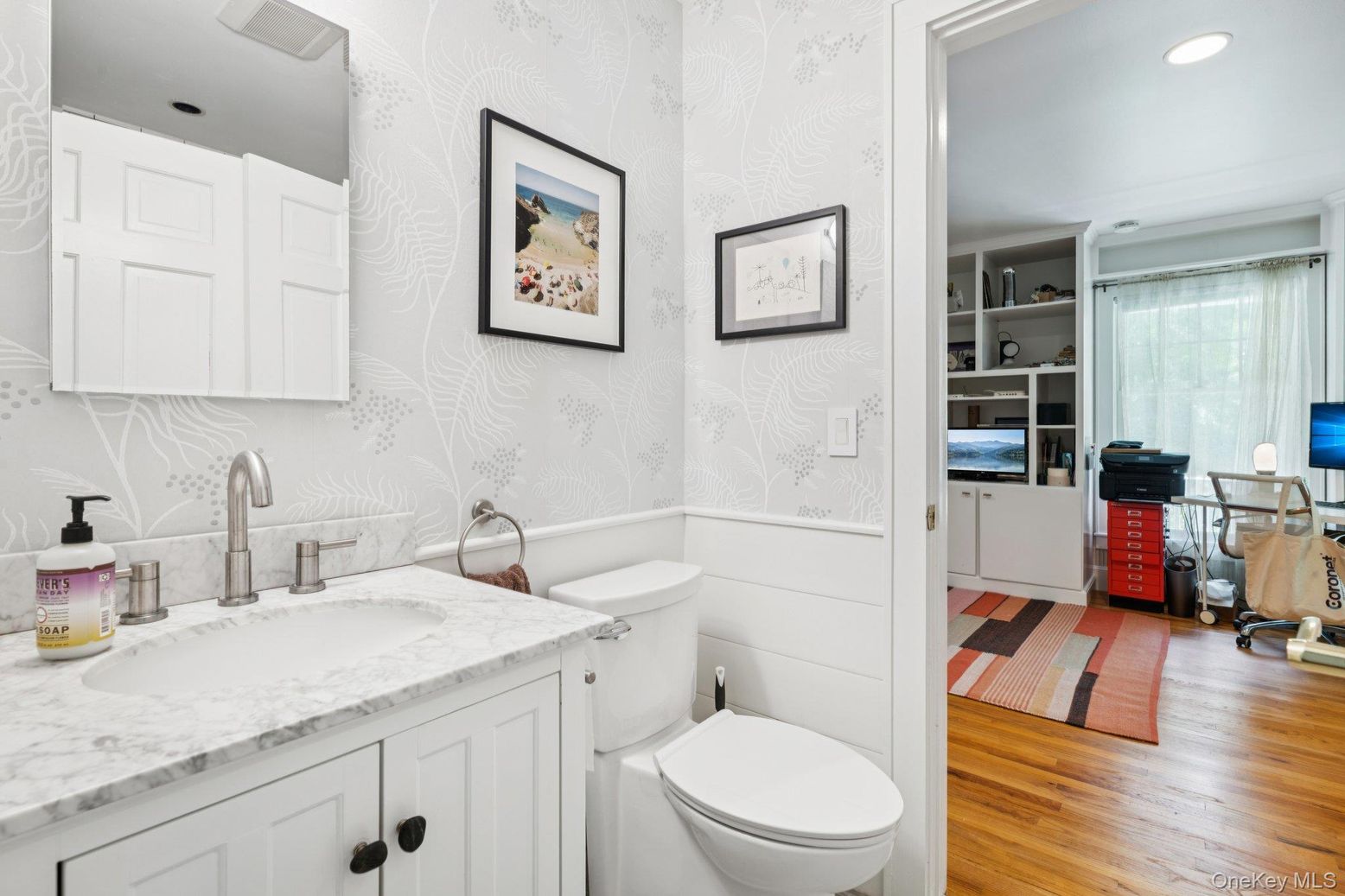 Bathroom, Interior, Recessed Lighting, Wood Texture Flooring