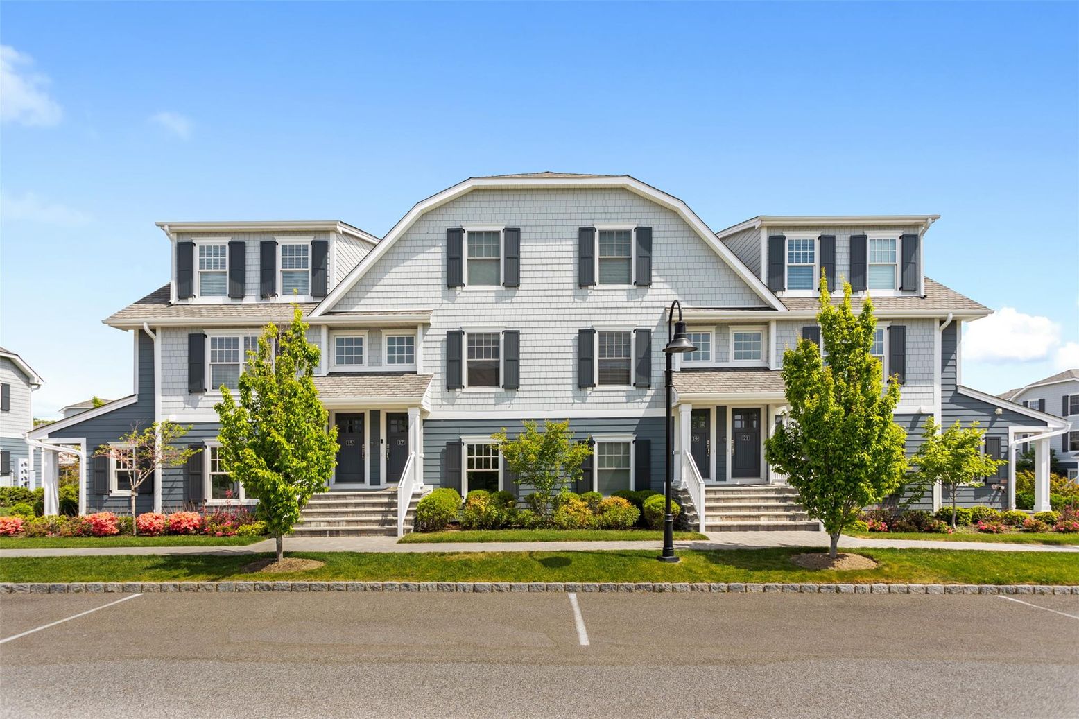 Exterior, Facade, Queen Anne Victorian