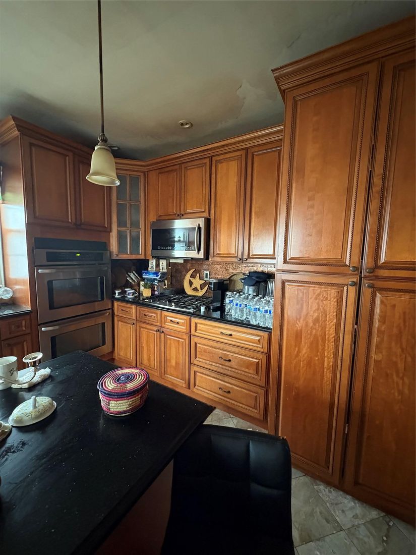 Interior, Kitchen, Pendant Lights