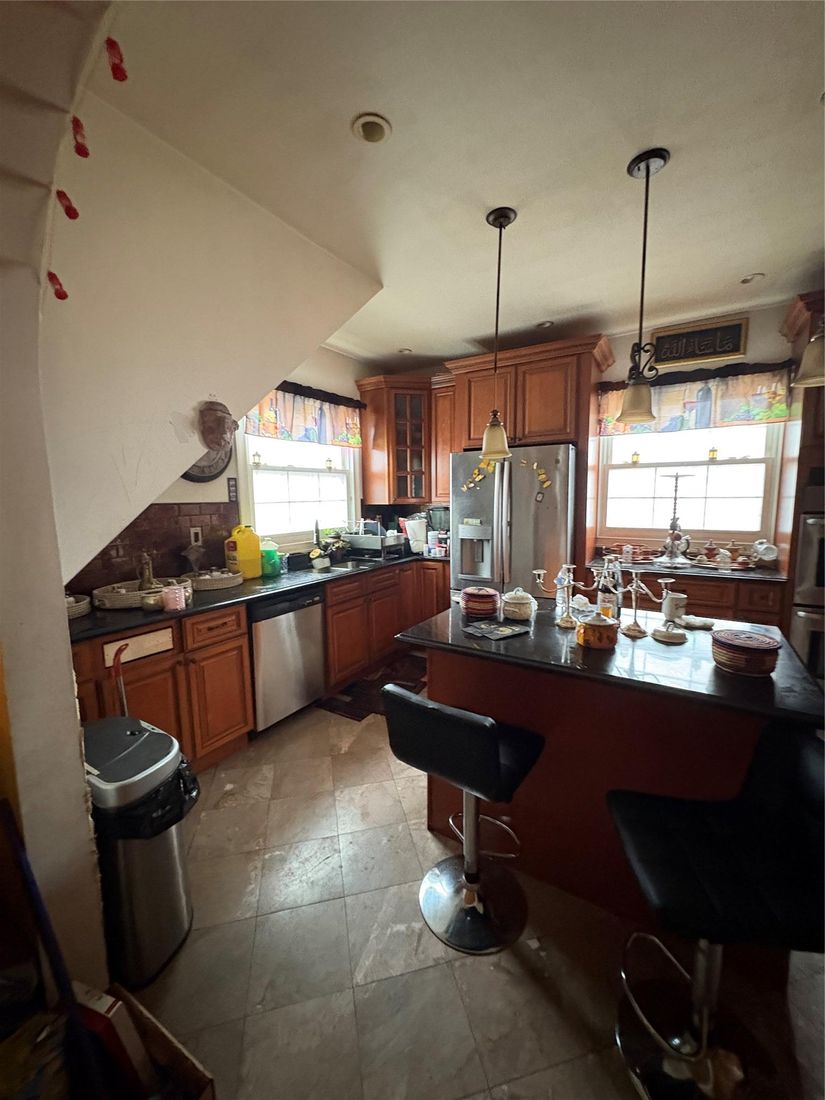 Interior, Kitchen, Pendant Lights, Stainless Steel Appliances