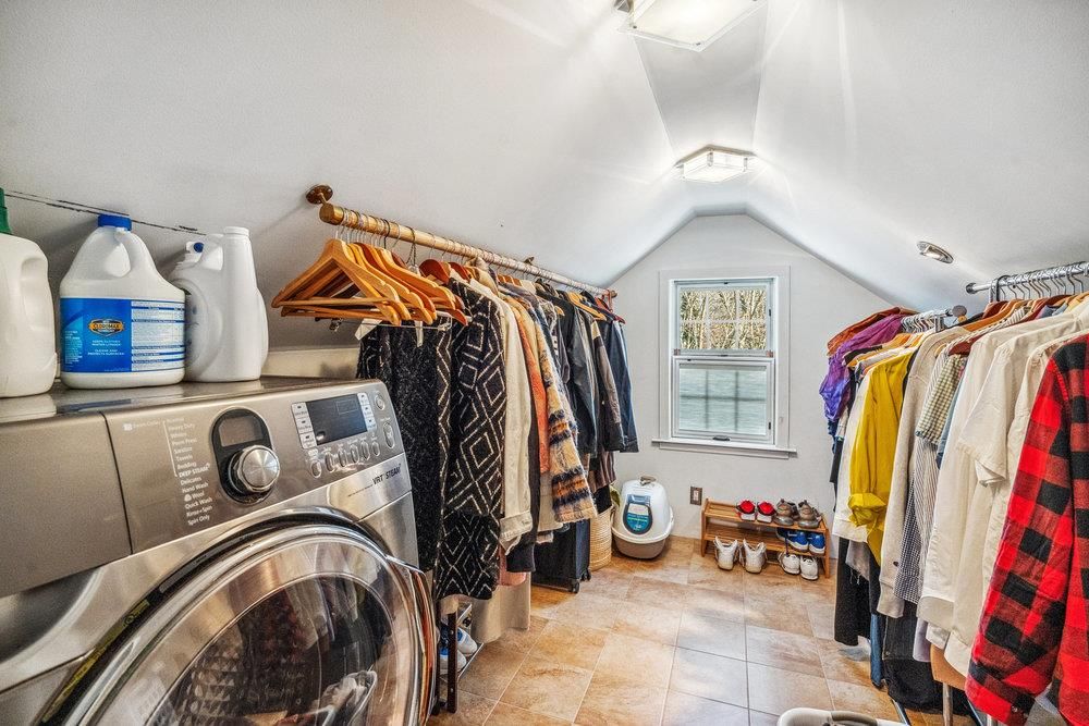 Interior, Walk-in Closets, Washer
