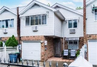 Attached, Exterior, Facade, Brick Facade, Rowhouse