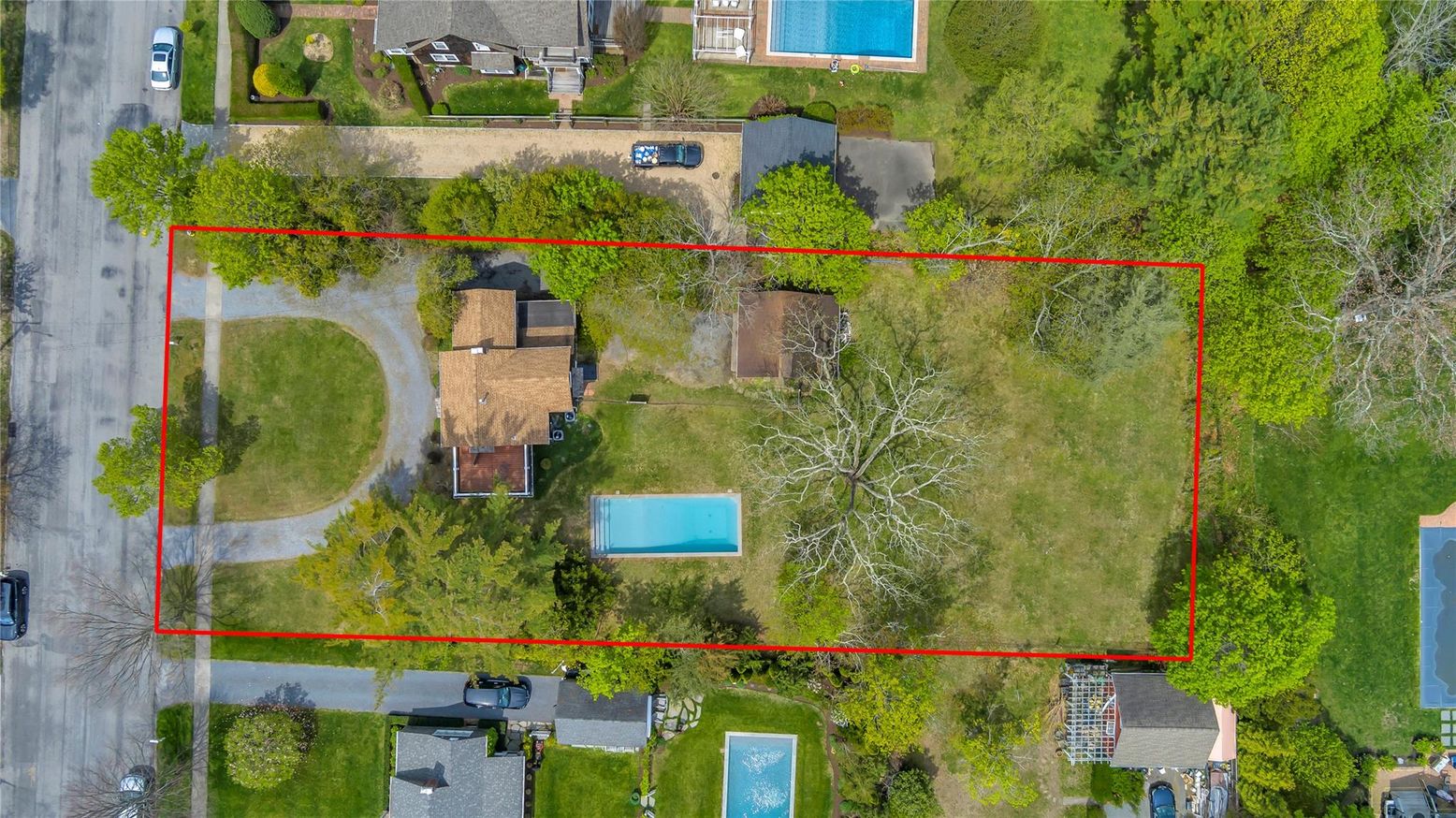 Exterior, Drone