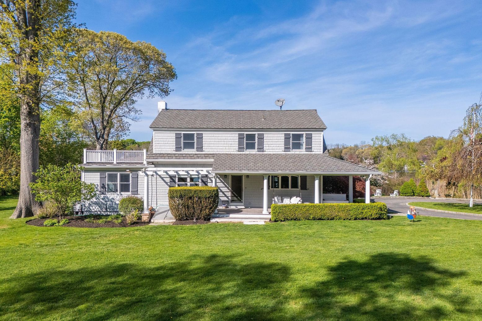 Attached, Backyard, Exterior, Facade, Georgian