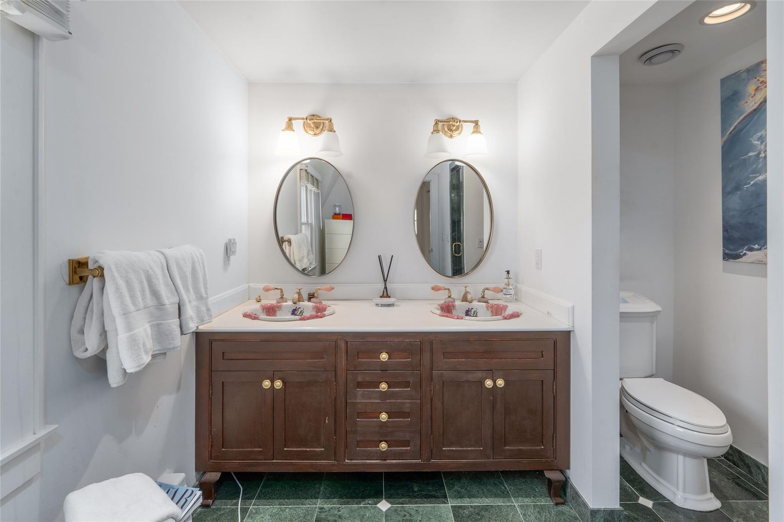 Bathroom, Dual Sink Vanities, Interior, Recessed Lighting
