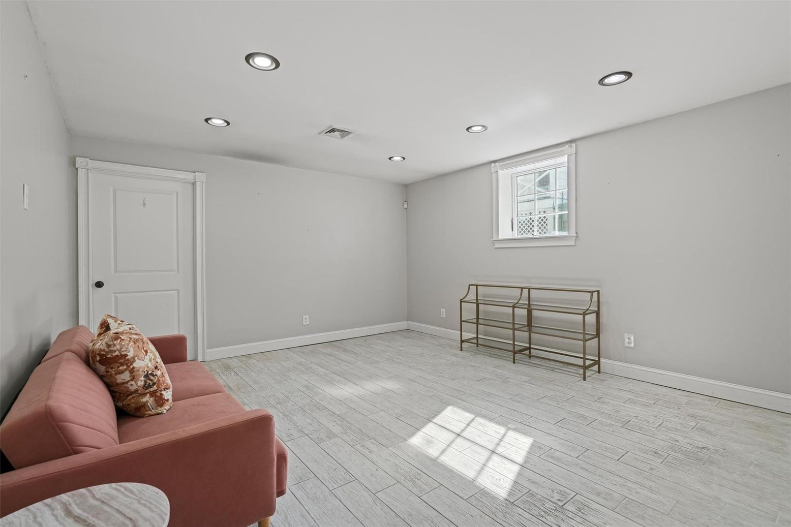Interior, Recessed Lighting, Wood Texture Flooring
