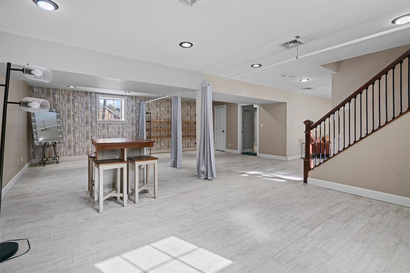 Interior, Recessed Lighting, Wood Texture Flooring