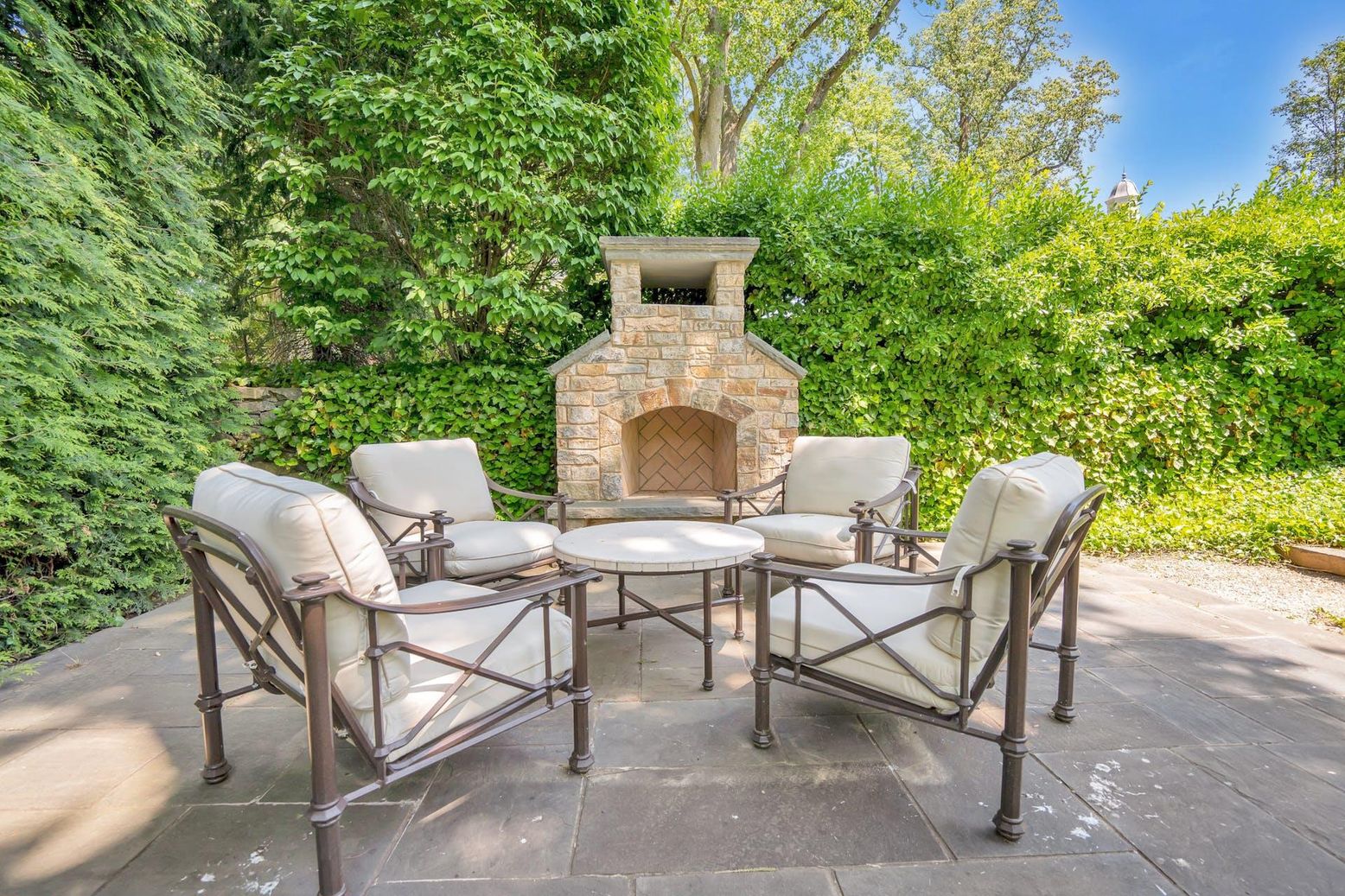 Exterior, Fireplace