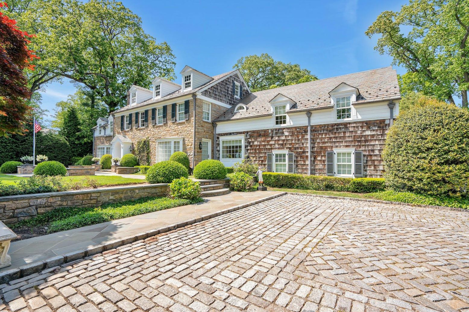 Exterior, Facade, Brick Facade, French Provincial