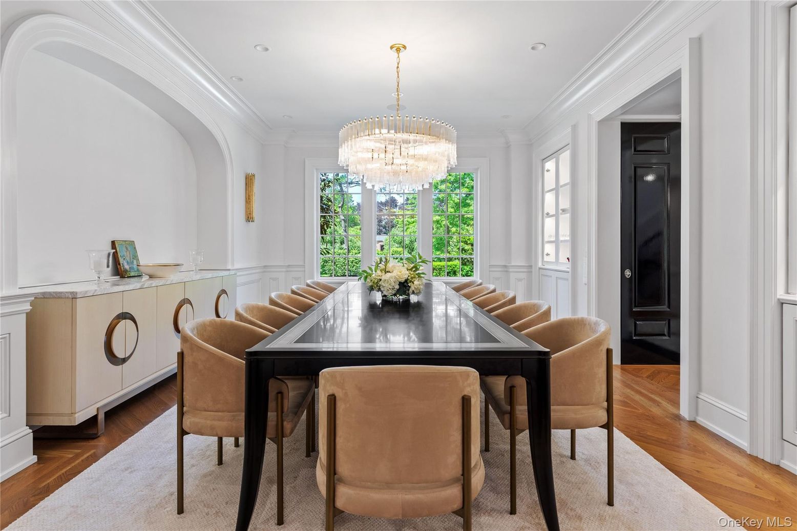 Chandelier, Dining room, Interior, Recessed Lighting, Wood Texture Flooring