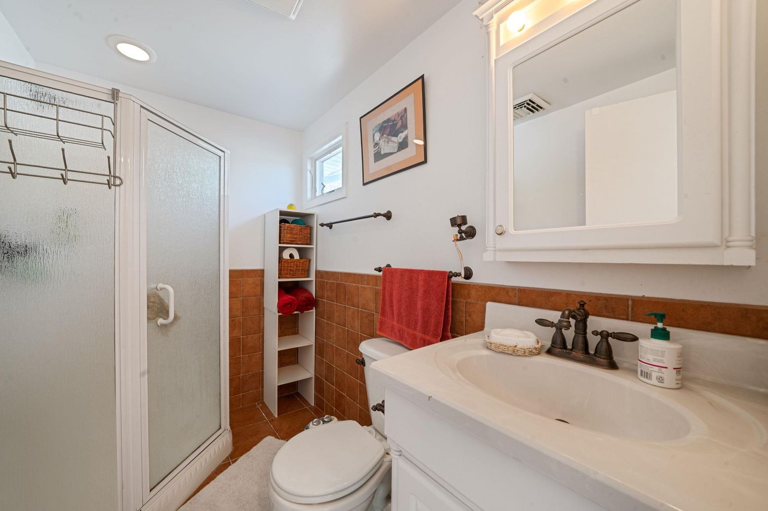 Bathroom, Interior, Recessed Lighting