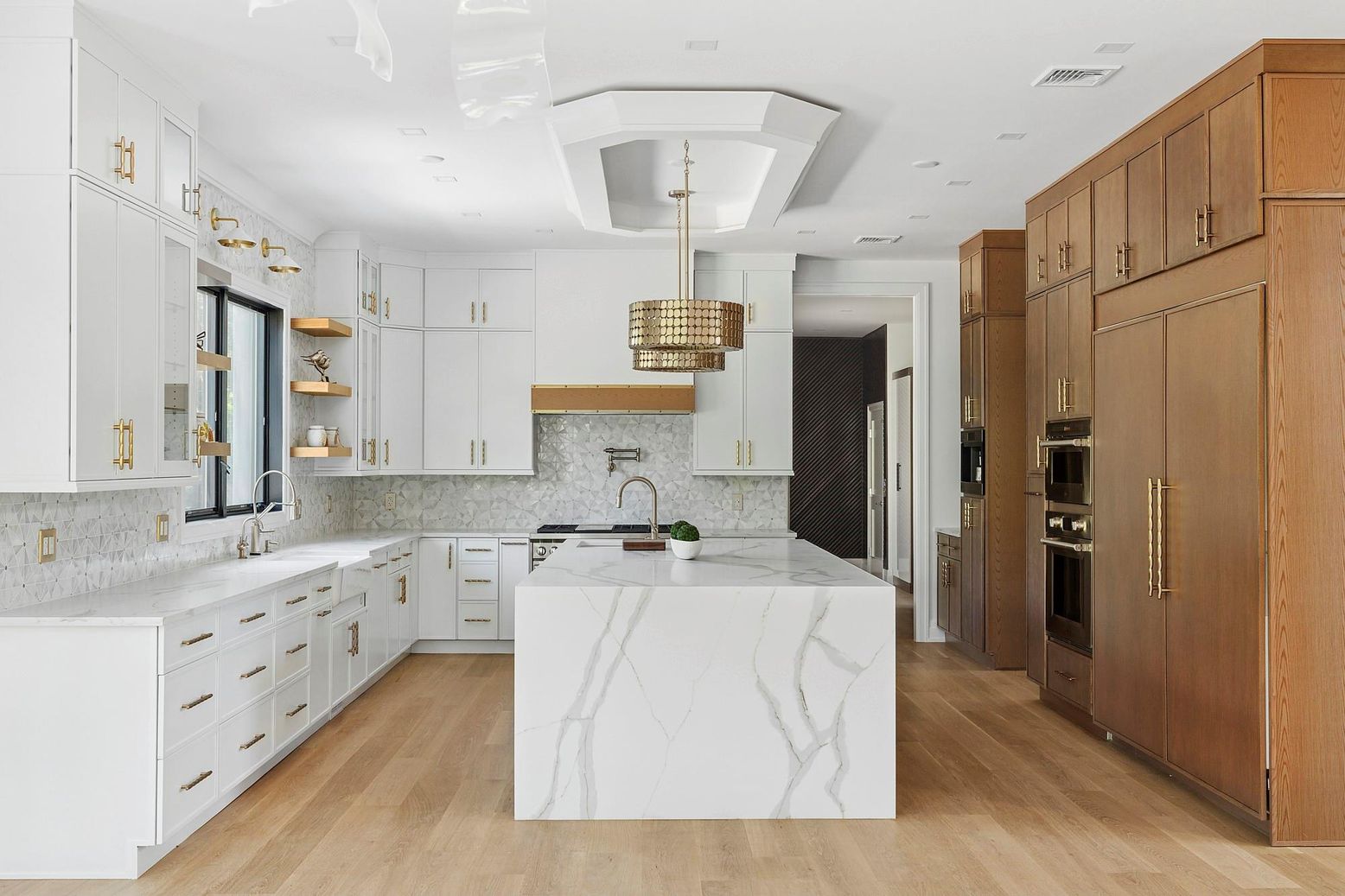 Interior, Kitchen, Pendant Lights, Recessed Lighting, Wood Texture Flooring