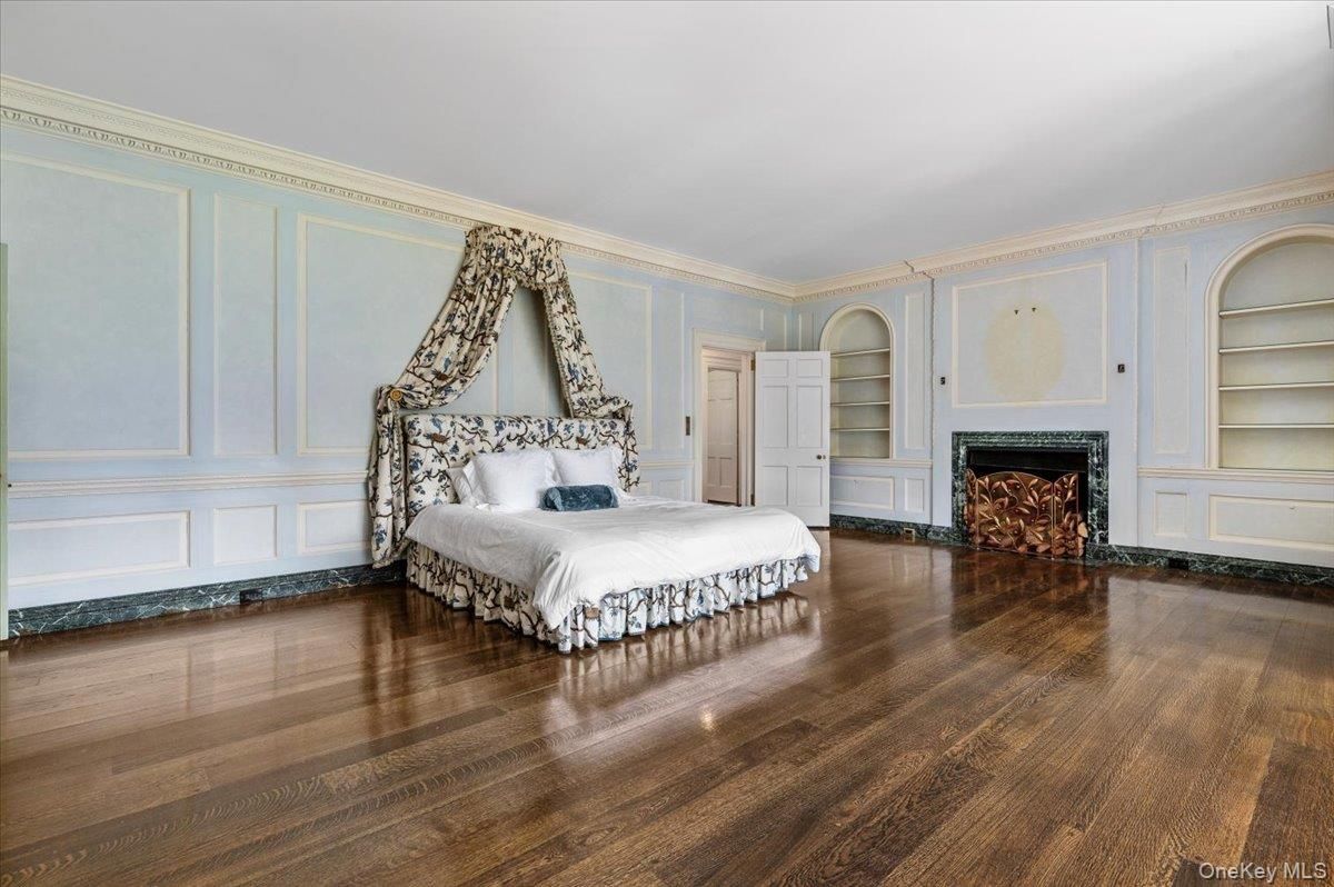 Bedroom, Fireplace, Interior, Wood Texture Flooring