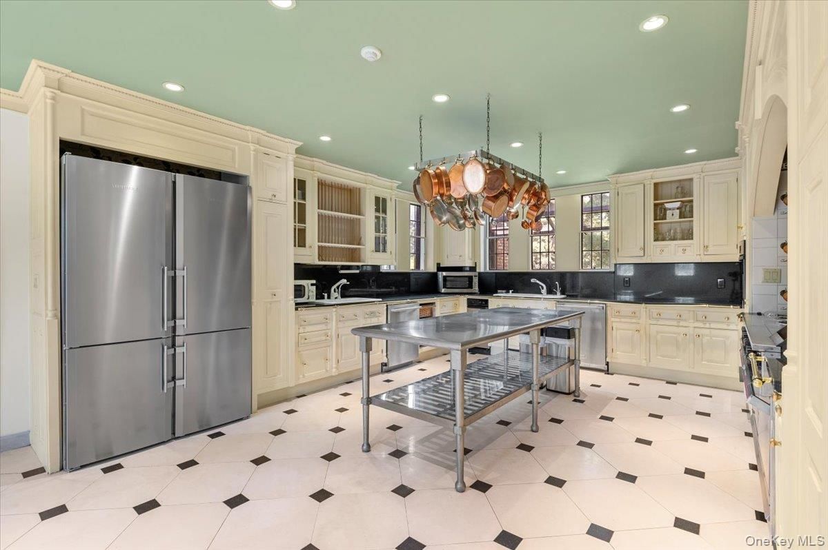 Chandelier, Interior, Kitchen, Recessed Lighting