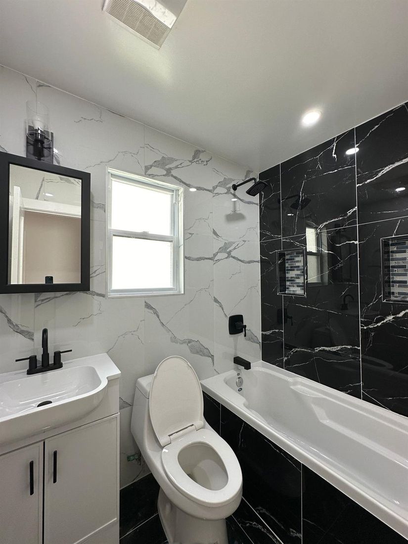 Bathroom, Interior, Marble Walls, Recessed Lighting