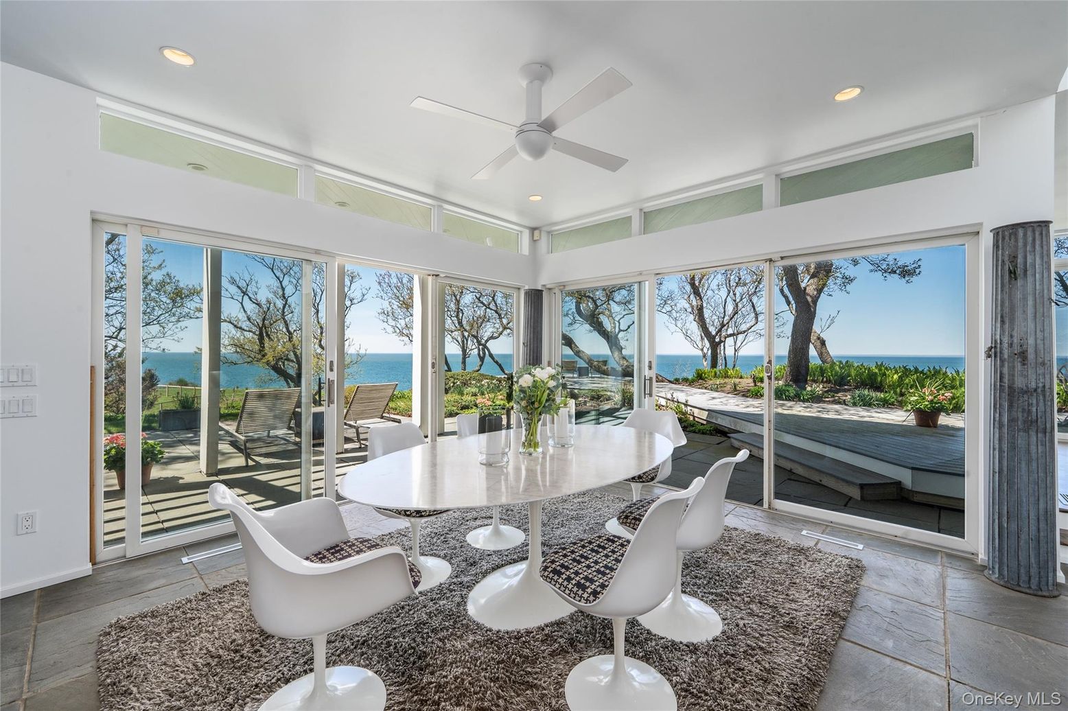 Dining room, Interior, Recessed Lighting, Sun Room, Water