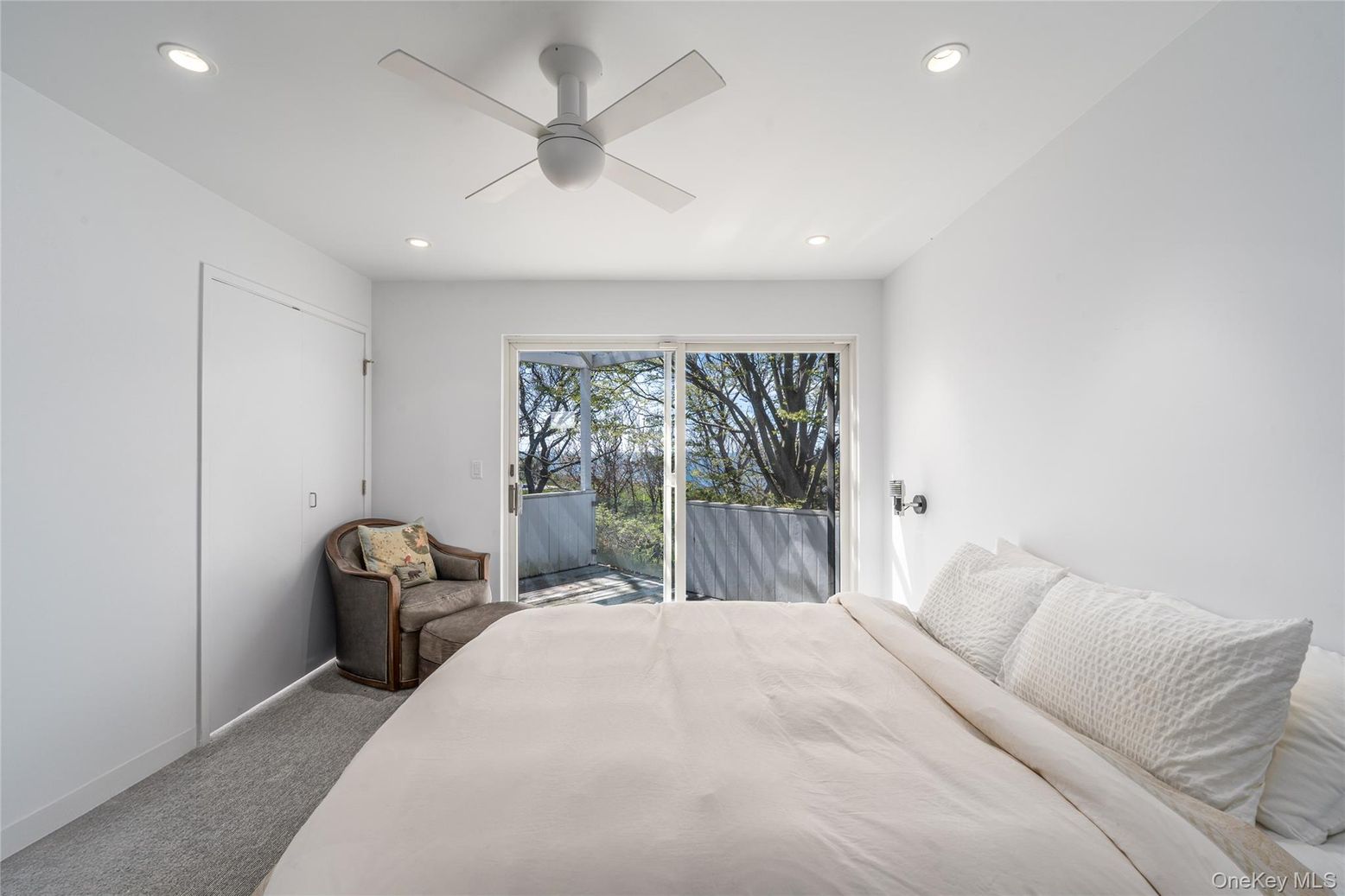Bedroom, Interior, Recessed Lighting