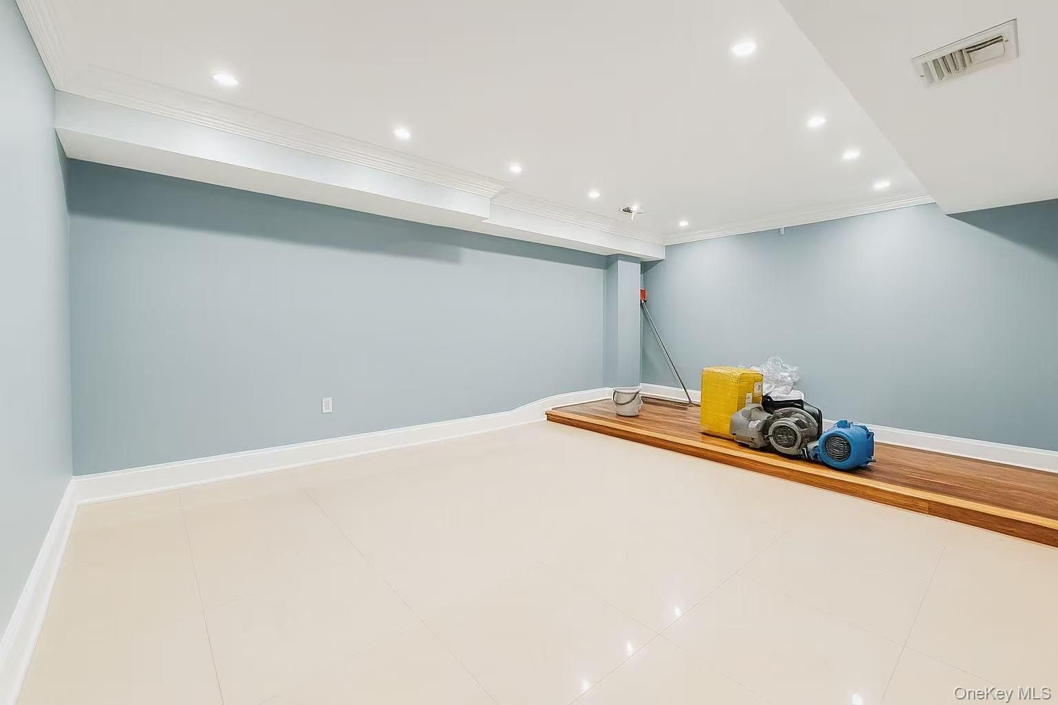 Interior, Recessed Lighting